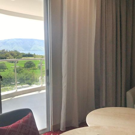 Labersa Hotel & Convention Center Samosir Sinapuran Bagian luar foto