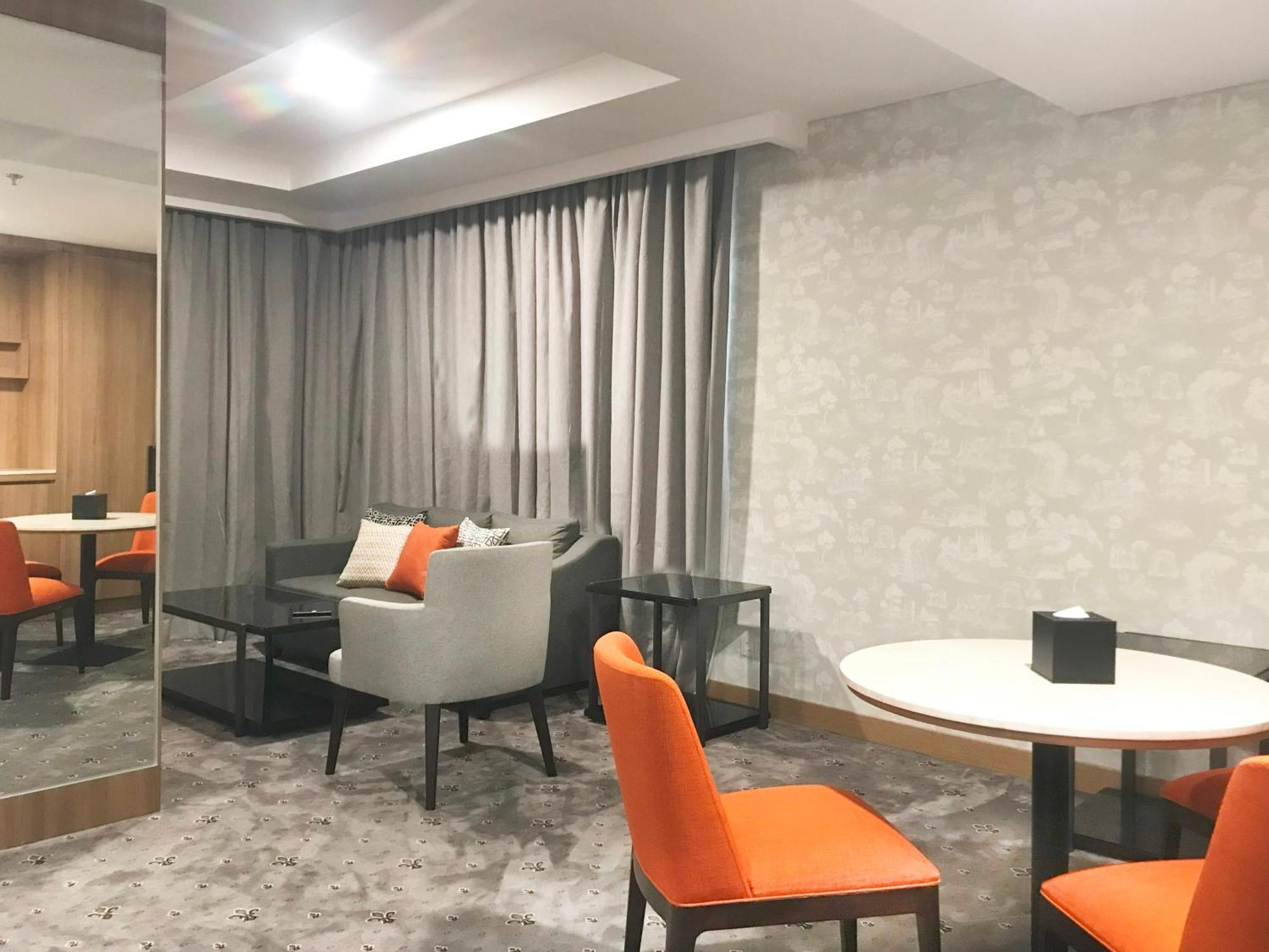 Labersa Hotel & Convention Center Samosir Sinapuran Bagian luar foto