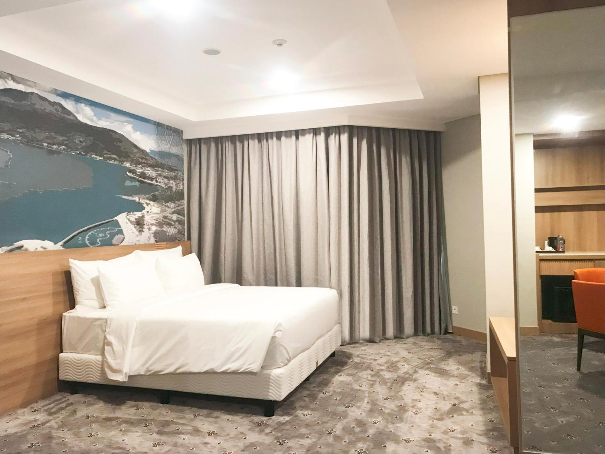 Labersa Hotel & Convention Center Samosir Sinapuran Bagian luar foto